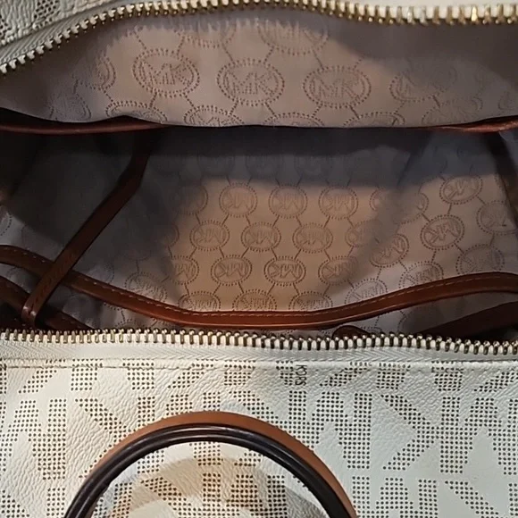 Michael KorsWomen's White Michael Signature Large Backpack - Picture 10 of 14